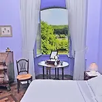 Chateau De Sedaiges Frühstückspension Marmanhac